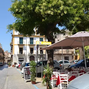 https://le-sedie-volanti.palermohotels.org